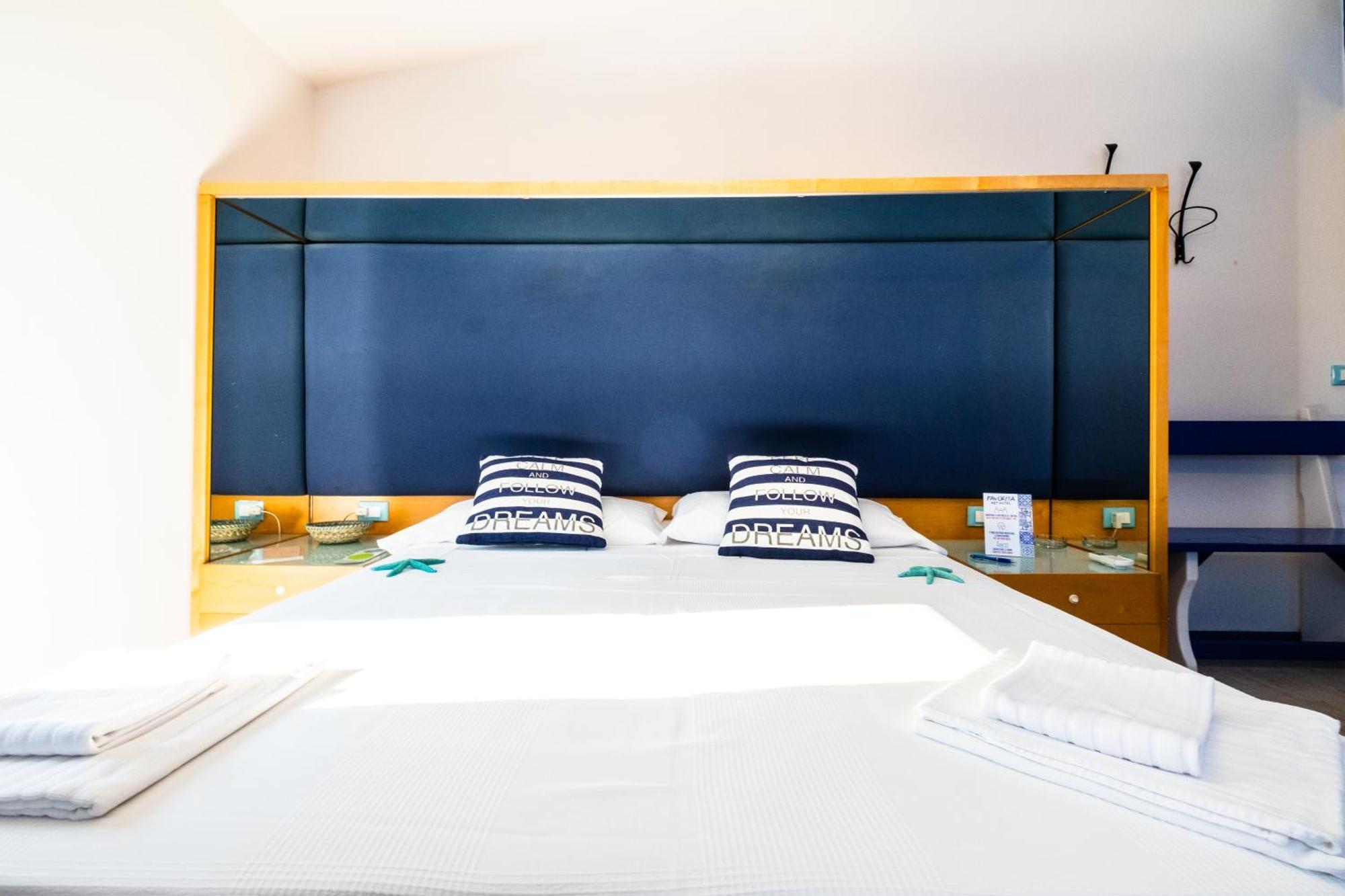 La Favorita Hotel Cala Gonone Ngoại thất bức ảnh